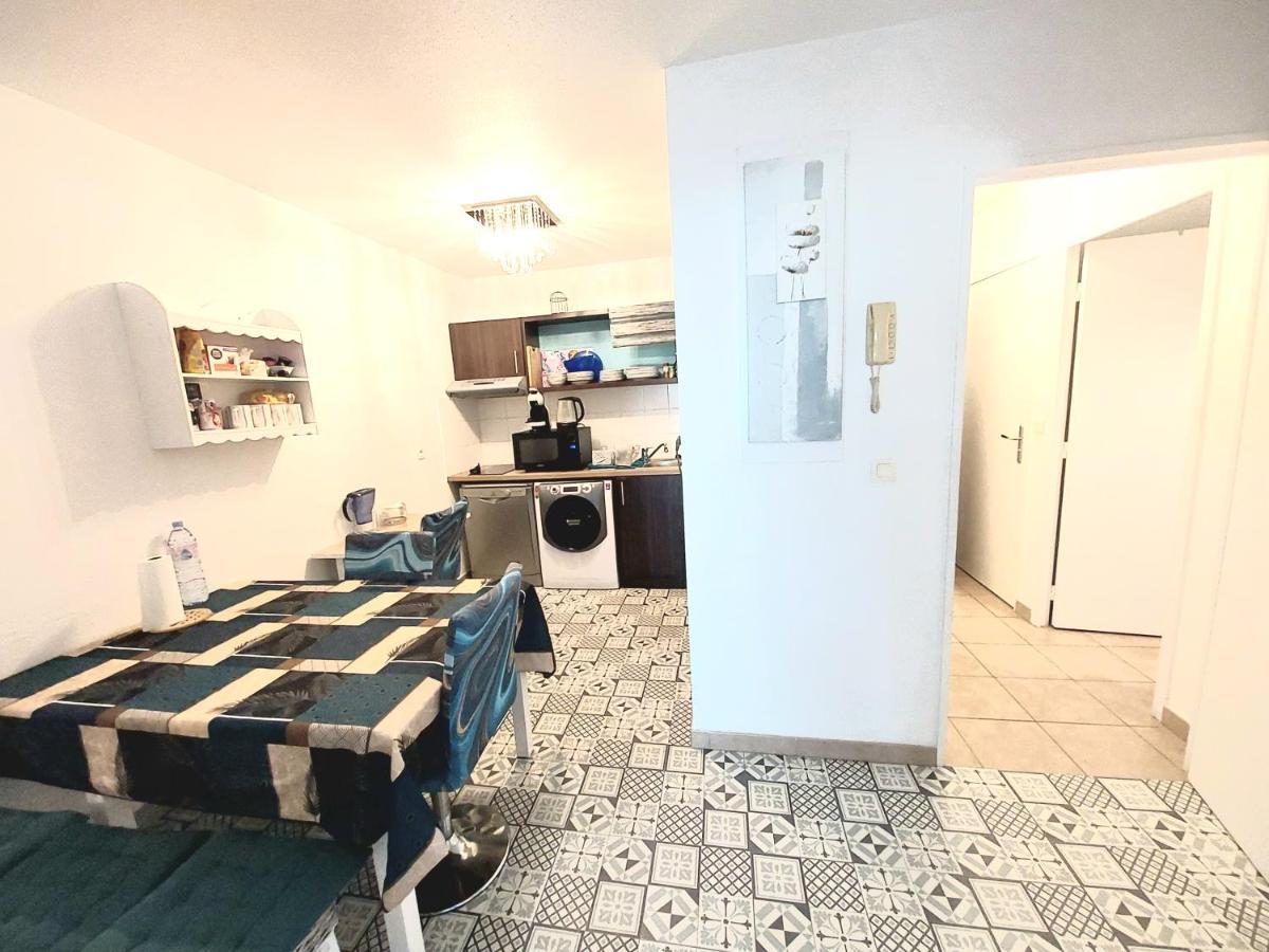2 Chambres Privees - 6 Personnes A 8 Minutes De Disneyland 몽테브랭 외부 사진